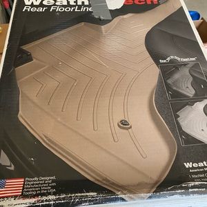Weather tech floor mats for jeep Cherokee 2017-2018